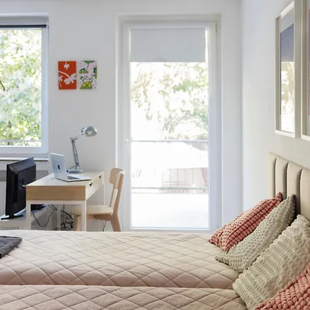 With Terrace And A Free Parking Апартаменты Дуйсбург