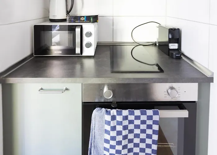 With Terrace And A Free Parking * Дуйсбург