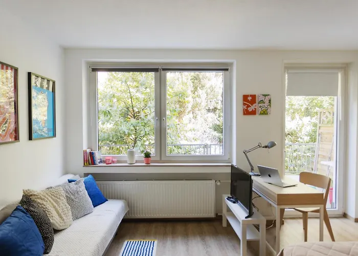 With Terrace And A Free Parking * Duisburgo